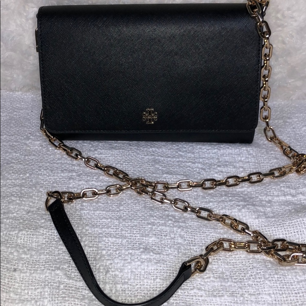 Signature Robinson Collection Chain Wallet